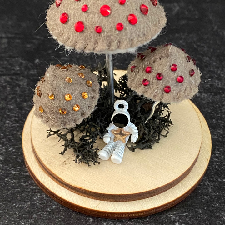 Extraterrestrial Mushroom Cloche