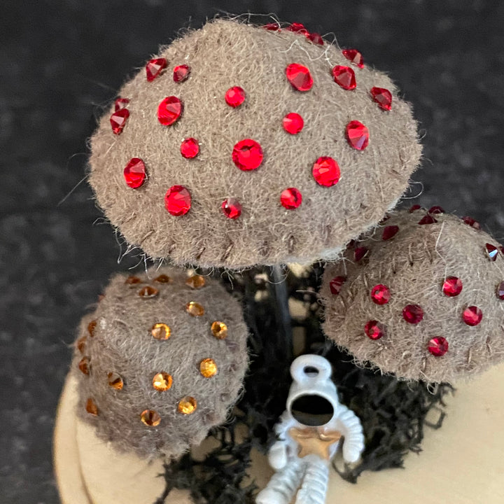 Extraterrestrial Mushroom Cloche